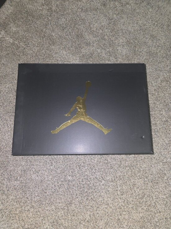 Mens Air Jordan 5 Retro Low Black Metallic Gold Size 7.5 DJ1094 001